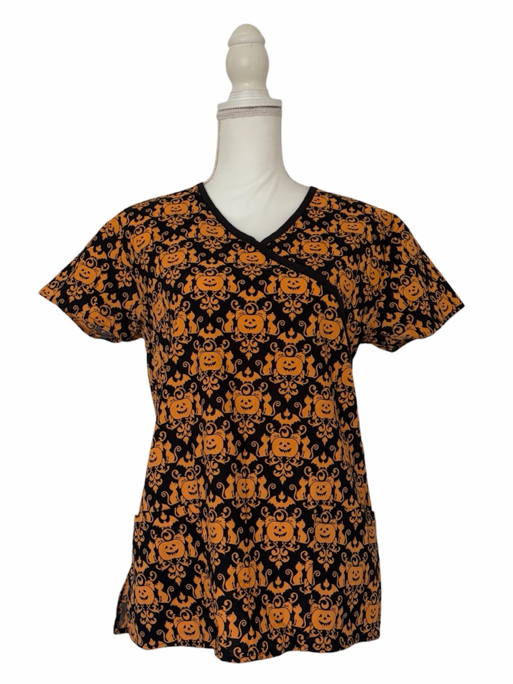 I Love Scrubs 100% Cotton Halloween Pumpkin & Cat Print Nursing Scrub Top